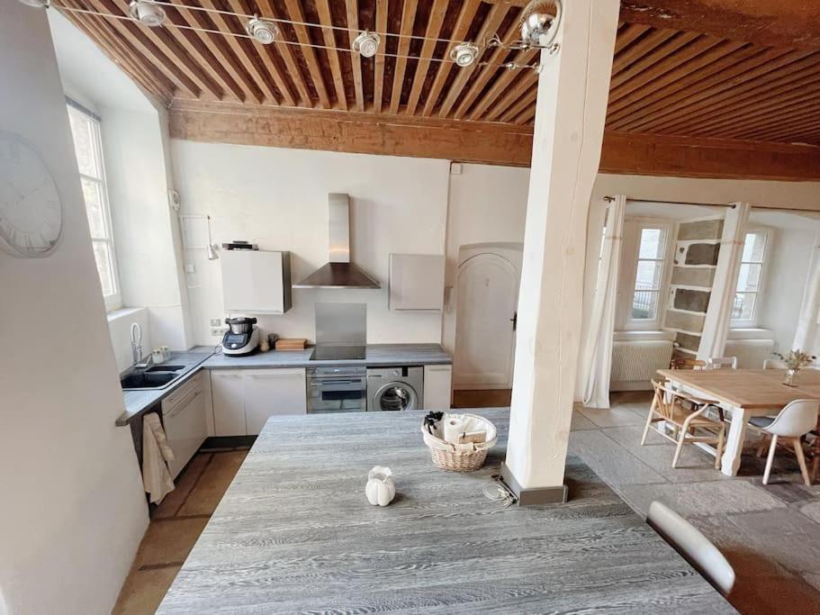 Logis Du Chandelier Le Puy-en-Velay Εξωτερικό φωτογραφία