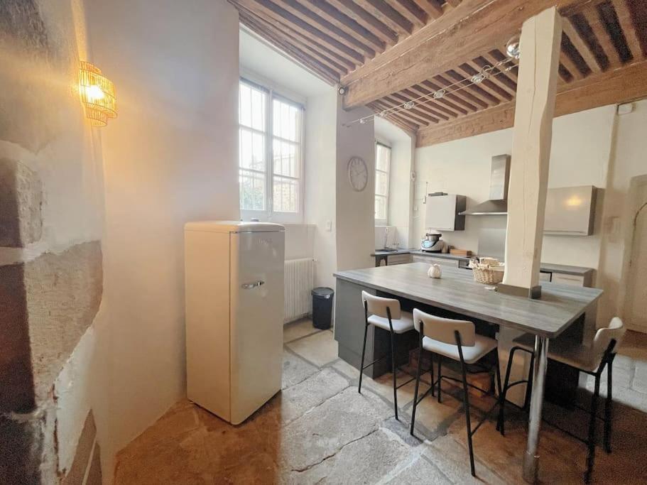 Logis Du Chandelier Le Puy-en-Velay Εξωτερικό φωτογραφία