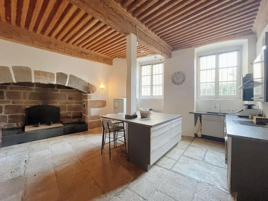 Logis Du Chandelier Le Puy-en-Velay Εξωτερικό φωτογραφία