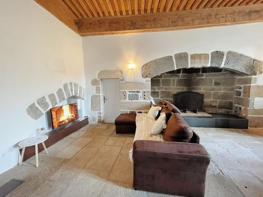 Logis Du Chandelier Le Puy-en-Velay Εξωτερικό φωτογραφία