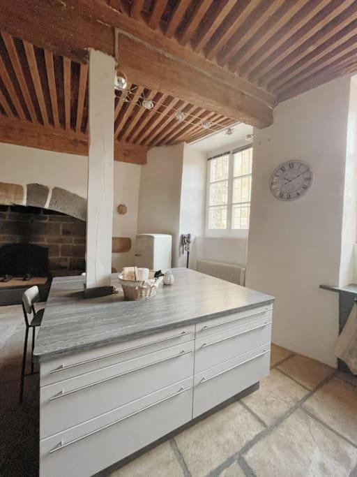 Logis Du Chandelier Le Puy-en-Velay Εξωτερικό φωτογραφία