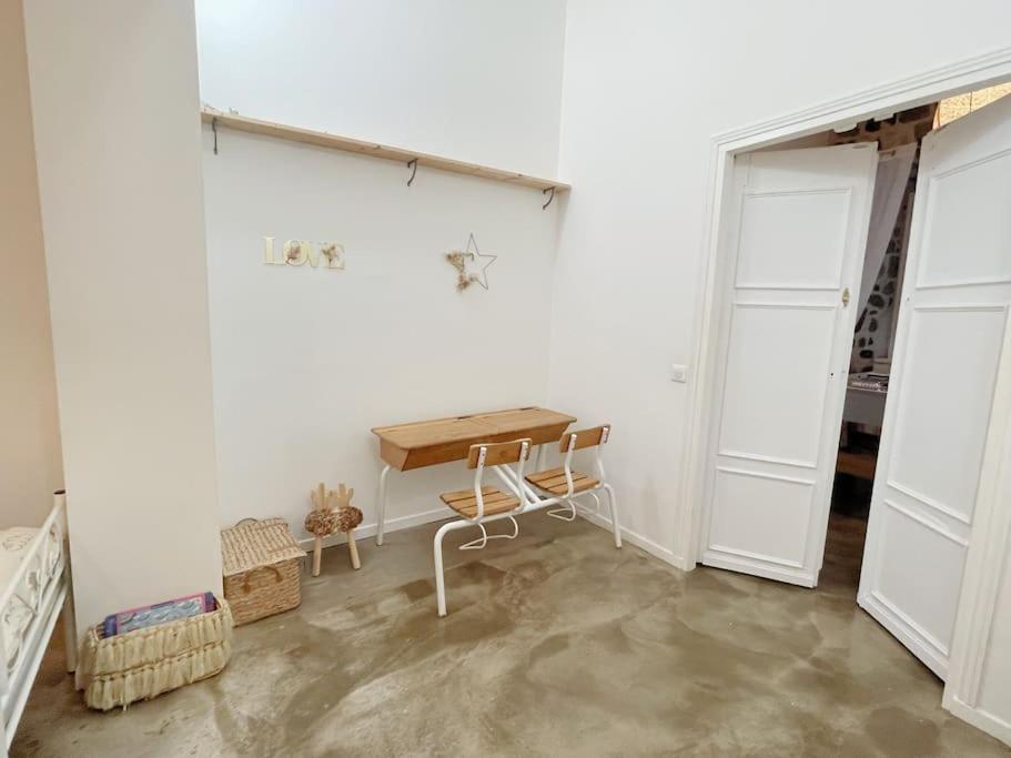 Logis Du Chandelier Le Puy-en-Velay Εξωτερικό φωτογραφία